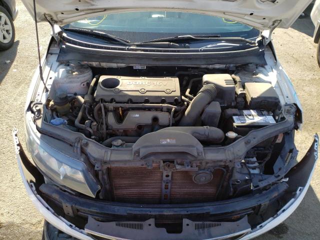 Photo 6 VIN: KNAFU4A22A5112869 - KIA FORTE EX 