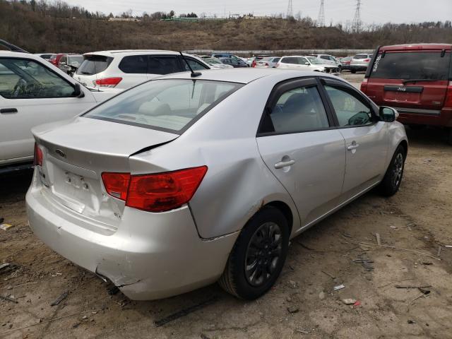 Photo 3 VIN: KNAFU4A22A5178080 - KIA FORTE EX 