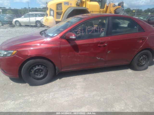 Photo 5 VIN: KNAFU4A22A5187748 - KIA FORTE 