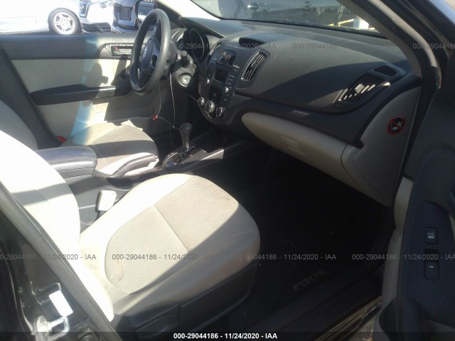 Photo 4 VIN: KNAFU4A22A5245843 - KIA FORTE 