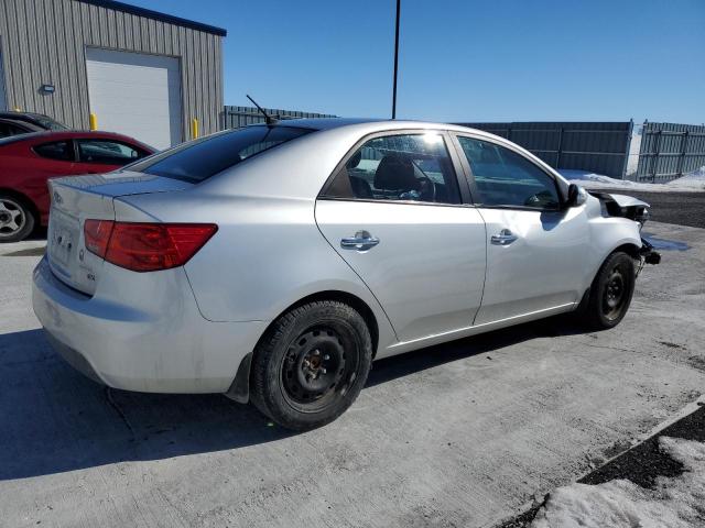 Photo 2 VIN: KNAFU4A22A5246183 - KIA FORTE EX 