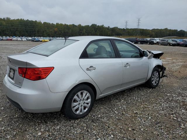 Photo 2 VIN: KNAFU4A22A5267938 - KIA FORTE EX 