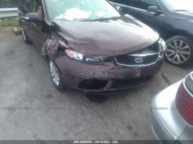 Photo 5 VIN: KNAFU4A22A5855001 - KIA FORTE 