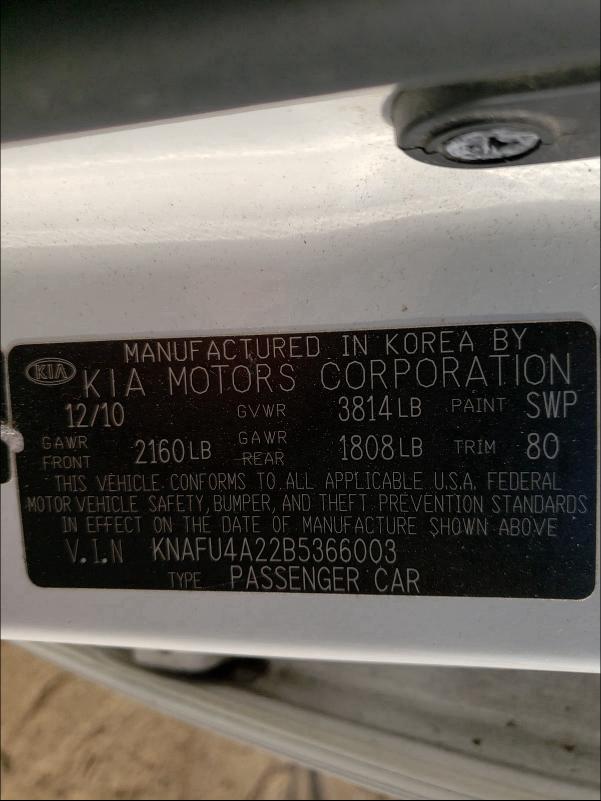 Photo 9 VIN: KNAFU4A22B5366003 - KIA FORTE EX 