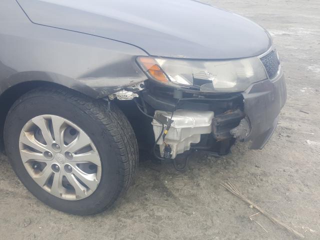 Photo 8 VIN: KNAFU4A22B5380967 - KIA FORTE EX 