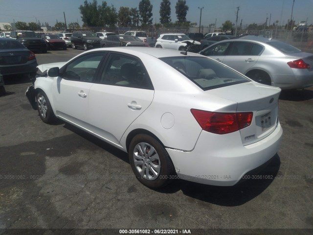 Photo 2 VIN: KNAFU4A22B5402238 - KIA FORTE 