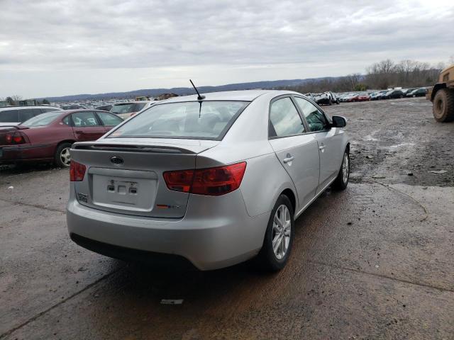 Photo 3 VIN: KNAFU4A22B5406208 - KIA FORTE EX 