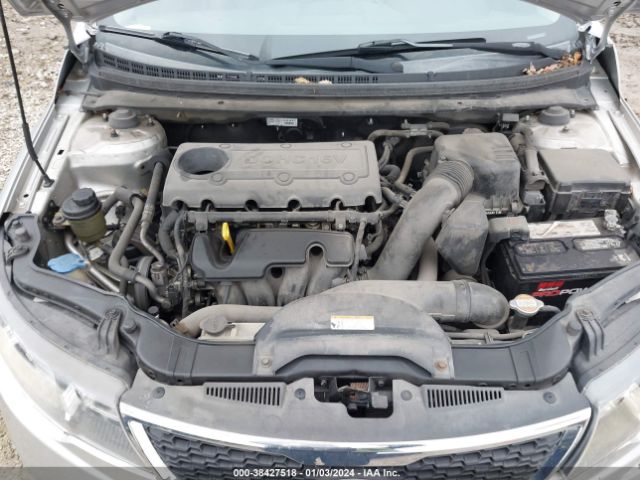 Photo 9 VIN: KNAFU4A22B5891157 - KIA FORTE 