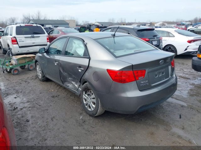 Photo 2 VIN: KNAFU4A22C5580894 - KIA FORTE 