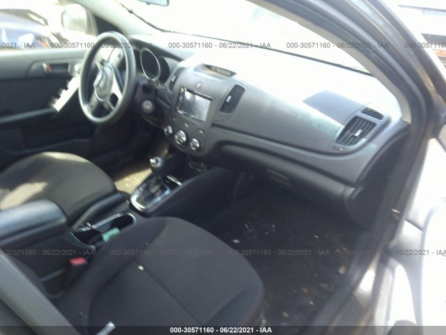 Photo 4 VIN: KNAFU4A22C5634632 - KIA FORTE 