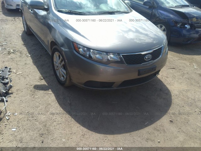 Photo 5 VIN: KNAFU4A22C5634632 - KIA FORTE 