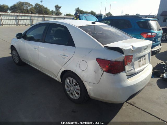 Photo 2 VIN: KNAFU4A22D5647673 - KIA FORTE 