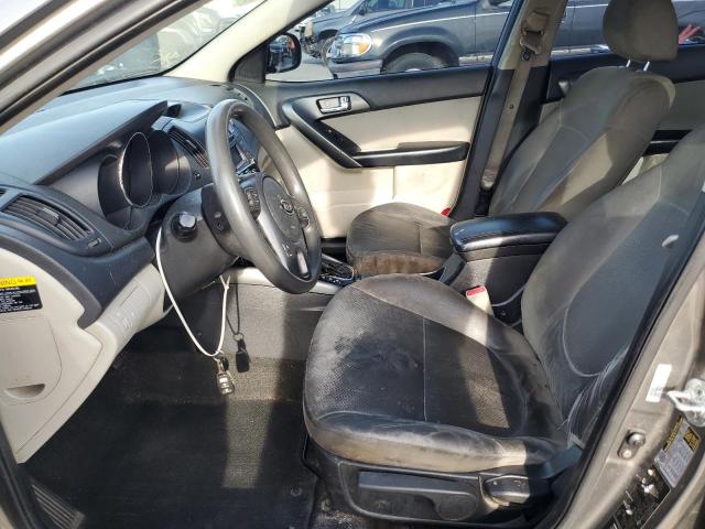 Photo 6 VIN: KNAFU4A22D5664800 - KIA FORTE EX 