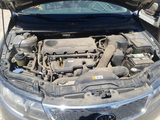 Photo 6 VIN: KNAFU4A22D5672847 - KIA FORTE EX 