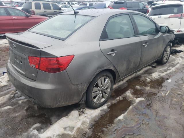 Photo 2 VIN: KNAFU4A22D5675215 - KIA FORTE 