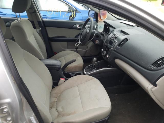 Photo 4 VIN: KNAFU4A22D5688465 - KIA FORTE EX 