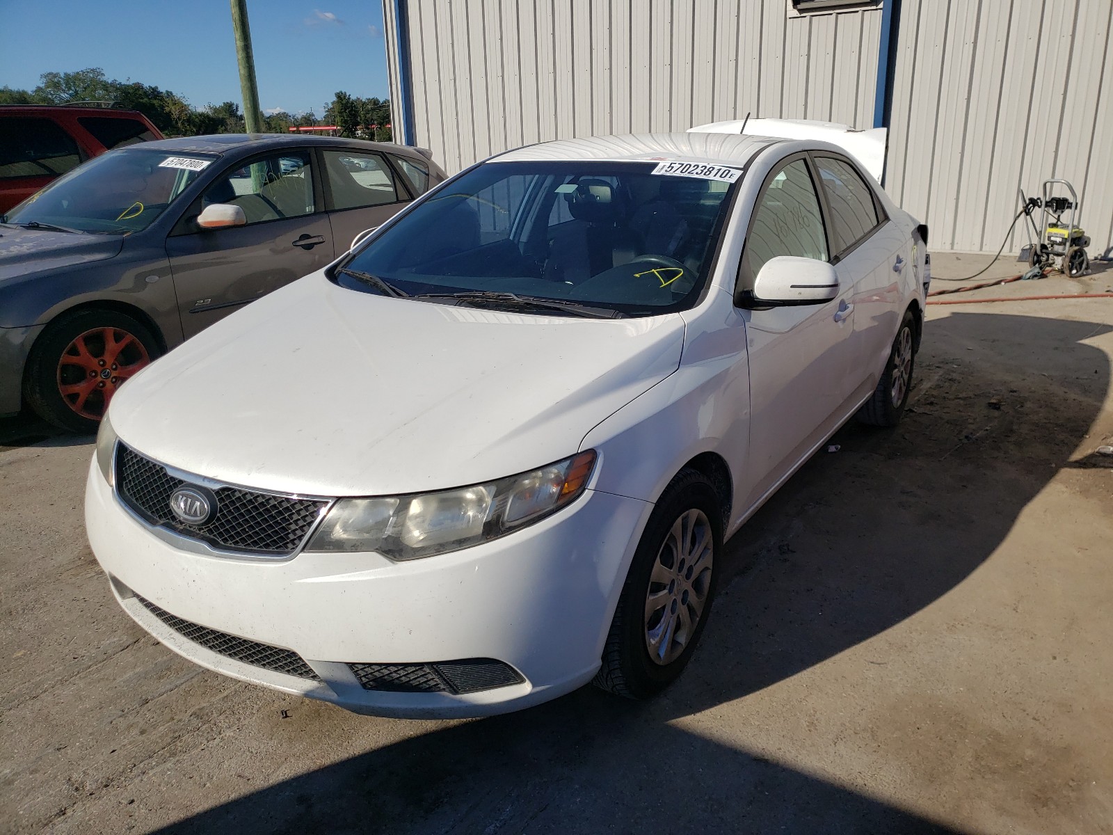 Photo 1 VIN: KNAFU4A22D5702011 - KIA FORTE EX 