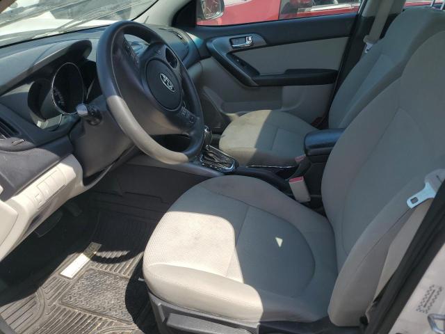 Photo 6 VIN: KNAFU4A22D5704048 - KIA FORTE 