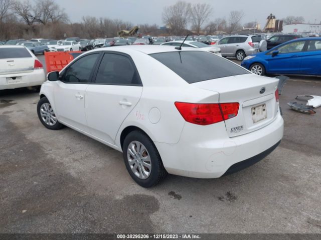 Photo 2 VIN: KNAFU4A22D5716216 - KIA FORTE 