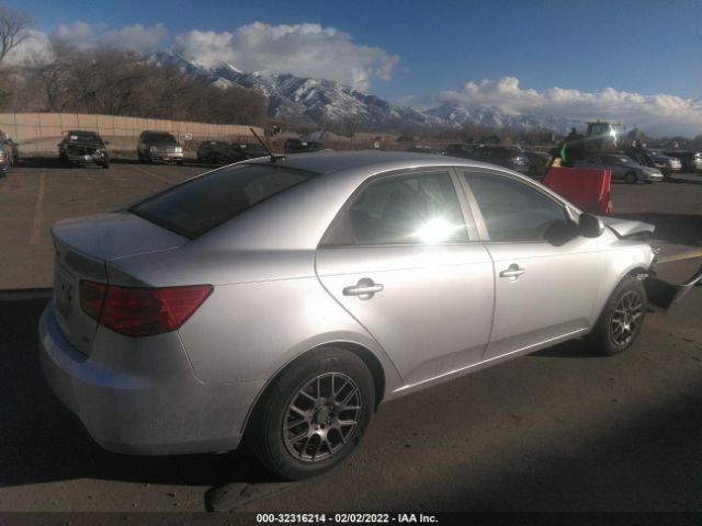 Photo 3 VIN: KNAFU4A22D5727359 - KIA FORTE 