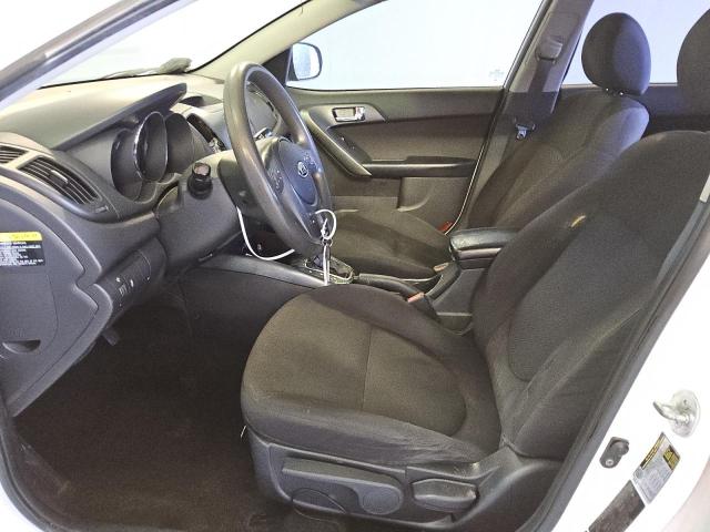 Photo 6 VIN: KNAFU4A22D5728009 - KIA FORTE EX 