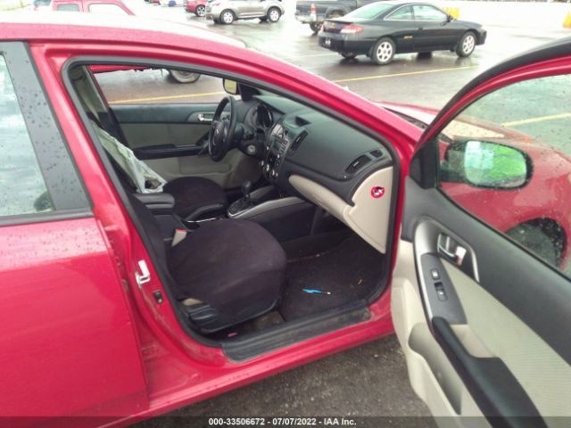 Photo 4 VIN: KNAFU4A22D5740290 - KIA FORTE 