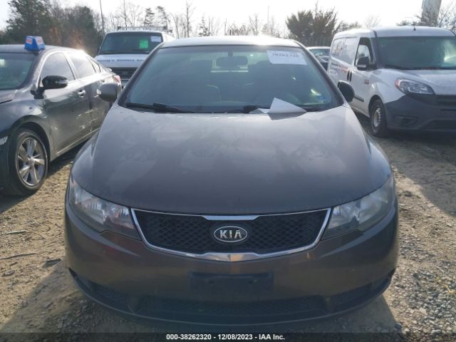 Photo 5 VIN: KNAFU4A23A5060135 - KIA FORTE 