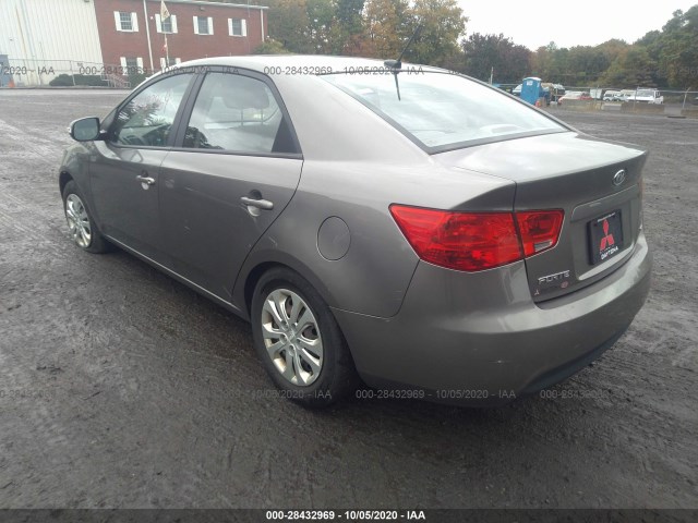 Photo 2 VIN: KNAFU4A23A5066761 - KIA FORTE 