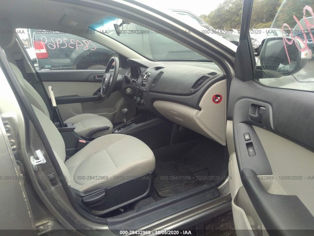 Photo 4 VIN: KNAFU4A23A5066761 - KIA FORTE 