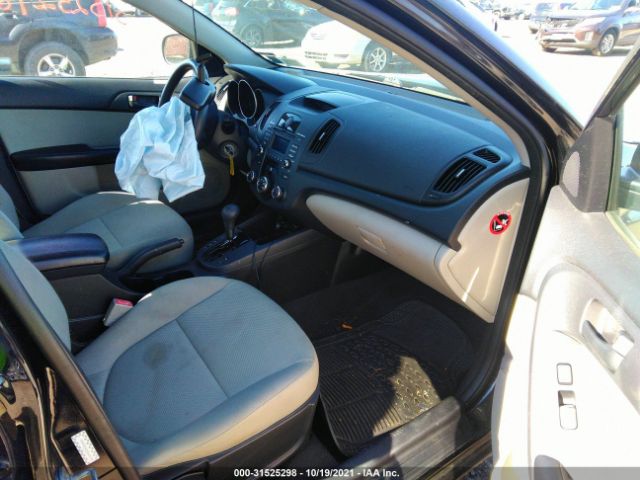 Photo 4 VIN: KNAFU4A23A5245706 - KIA FORTE 