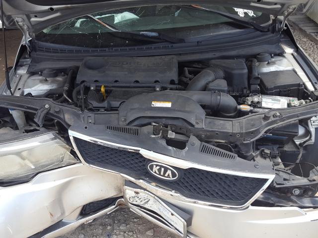 Photo 6 VIN: KNAFU4A23A5253465 - KIA FORTE EX 