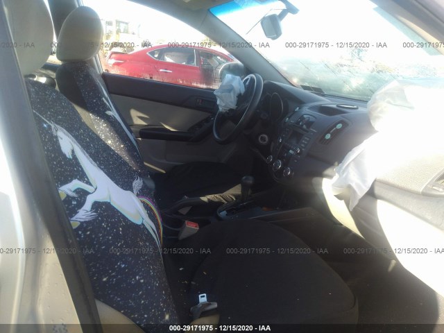 Photo 4 VIN: KNAFU4A23A5274395 - KIA FORTE 