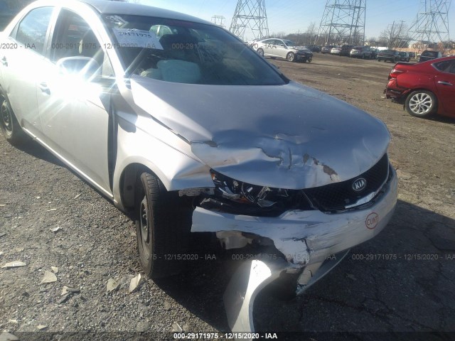 Photo 5 VIN: KNAFU4A23A5274395 - KIA FORTE 