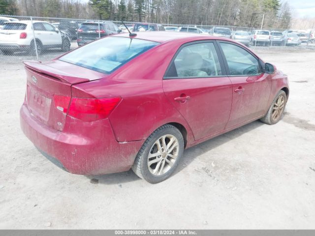 Photo 3 VIN: KNAFU4A23B5399575 - KIA FORTE 