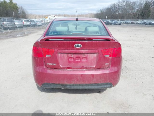 Photo 5 VIN: KNAFU4A23B5399575 - KIA FORTE 