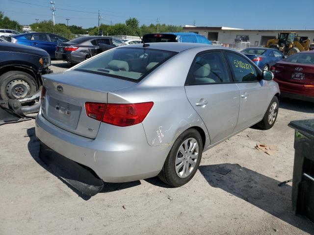 Photo 2 VIN: KNAFU4A23B5425768 - KIA FORTE EX 