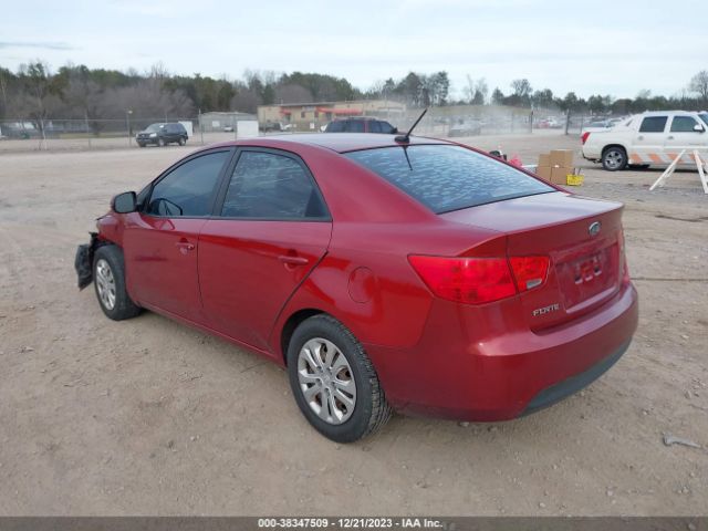 Photo 2 VIN: KNAFU4A23B5461962 - KIA FORTE 