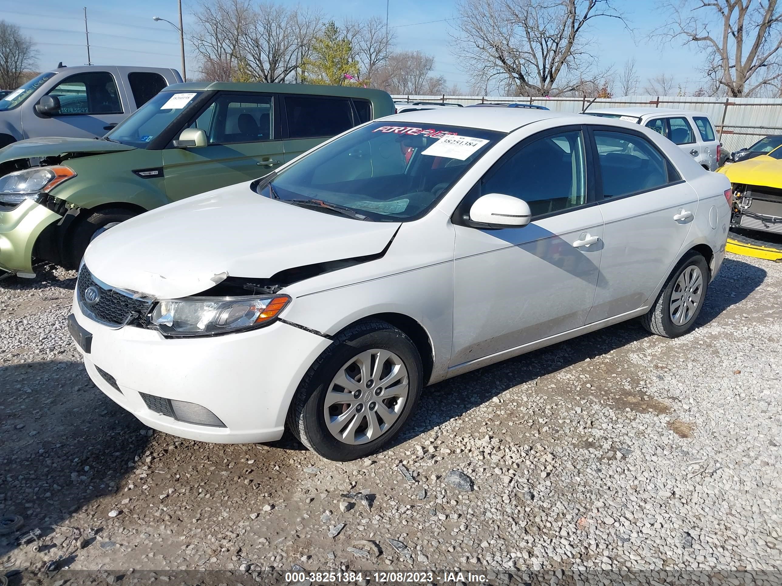 Photo 1 VIN: KNAFU4A23C5548472 - KIA FORTE 