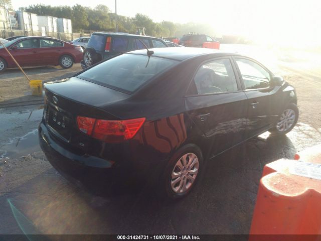 Photo 3 VIN: KNAFU4A23C5552876 - KIA FORTE 