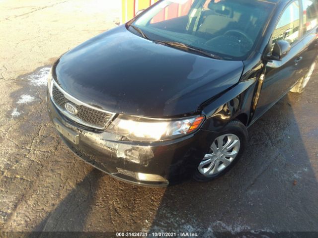 Photo 5 VIN: KNAFU4A23C5552876 - KIA FORTE 