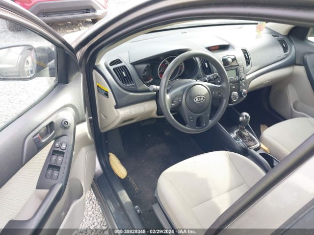 Photo 4 VIN: KNAFU4A23C5554739 - KIA FORTE 