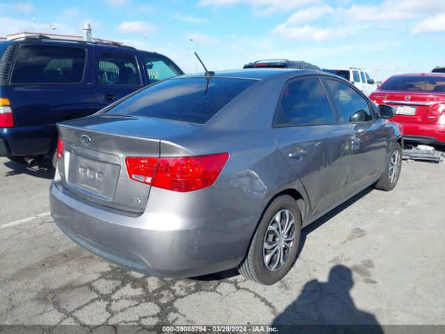 Photo 3 VIN: KNAFU4A23C5593170 - KIA FORTE 