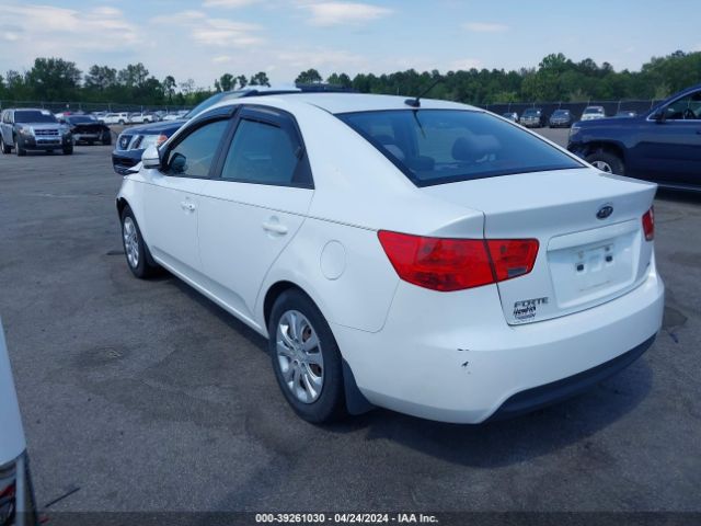 Photo 2 VIN: KNAFU4A23C5605804 - KIA FORTE 