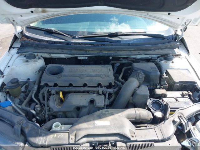 Photo 9 VIN: KNAFU4A23C5605804 - KIA FORTE 