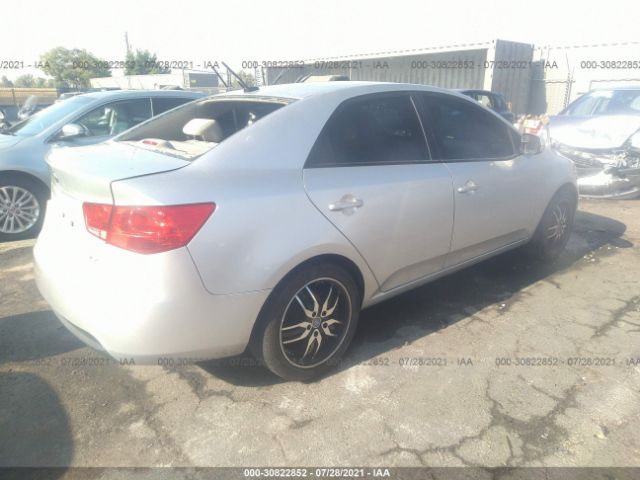 Photo 3 VIN: KNAFU4A23C5612932 - KIA FORTE 