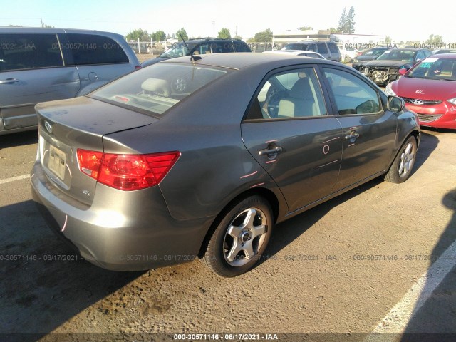 Photo 3 VIN: KNAFU4A23C5616432 - KIA FORTE 