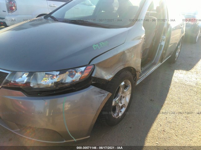 Photo 5 VIN: KNAFU4A23C5616432 - KIA FORTE 