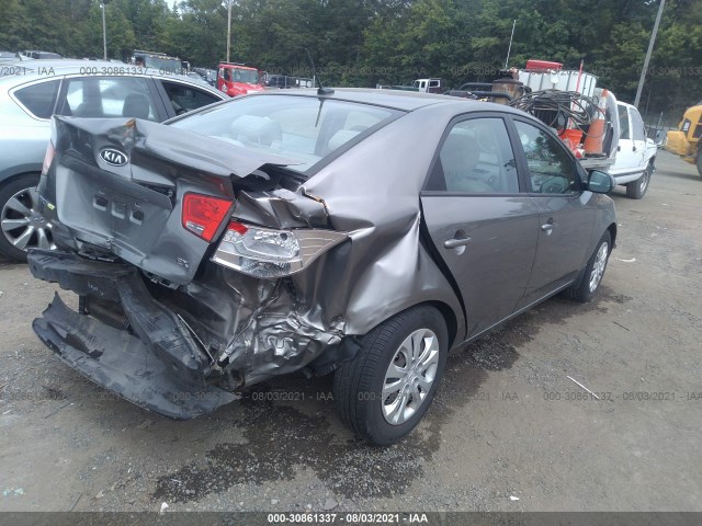 Photo 3 VIN: KNAFU4A23C5628614 - KIA FORTE 