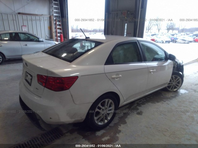 Photo 3 VIN: KNAFU4A23C5632405 - KIA FORTE 