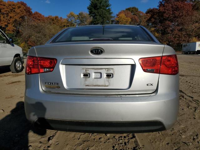 Photo 5 VIN: KNAFU4A23C5632615 - KIA FORTE EX 